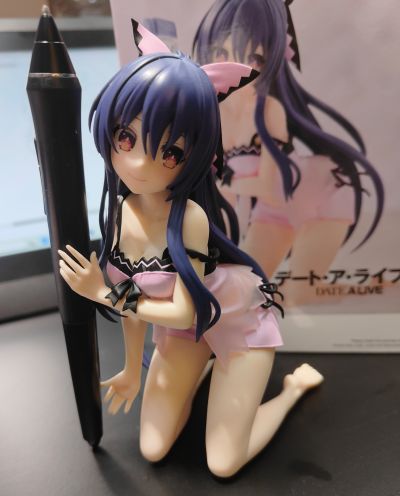 约会大作战 握笔之友！夜刀神十香 可爱丝绸装造型