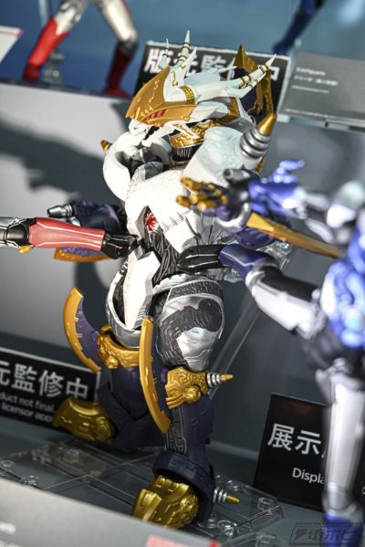 S.H.Figuarts 加拉特隆MK2