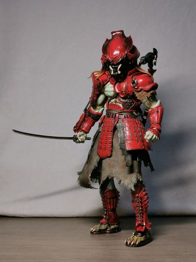 《异形大战铁血战士》赤鬼武士铁血战士1:6比例珍藏人偶