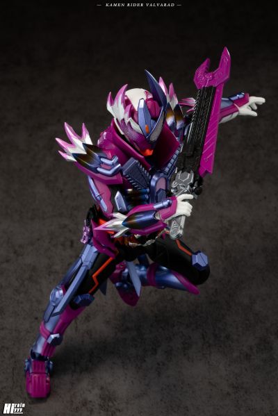 S.H.Figuarts 假面骑士瓦尔巴拉德