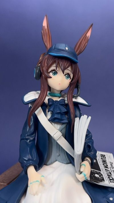 明日方舟 压泡面人偶—阿米娅·报童款—
