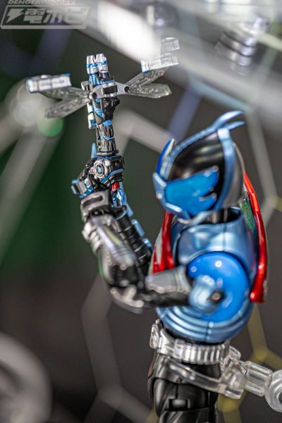 S.H.Figuarts（真骨雕制法） 假面骑士雷蜓 骑士形态