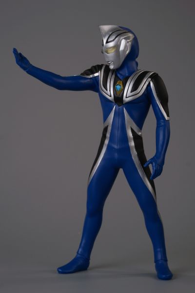 英雄勇像 盖亚奥特曼 阿古茹奥特曼 V1型 B款