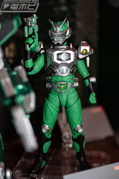 S.H.Figuarts (真骨雕制法) 假面骑士兵牛