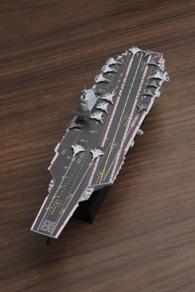 编号:8601 1/2000 中国海军 003型航空母舰 福建舰 涂装完成品