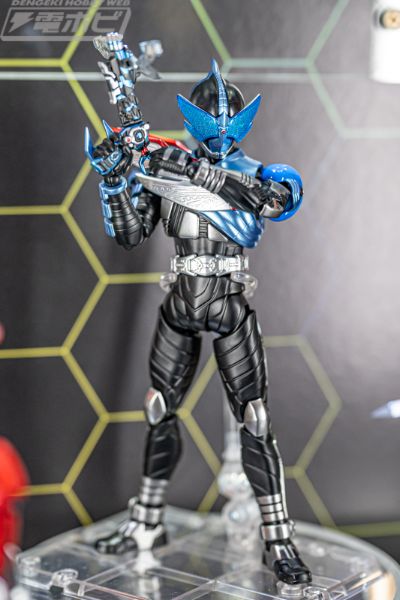 S.H.Figuarts（真骨雕制法） 假面骑士雷蜓 骑士形态