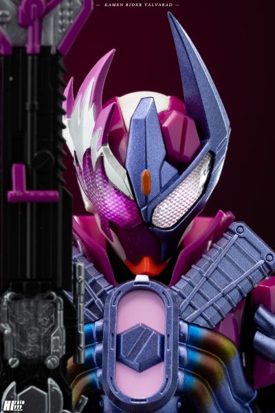 S.H.Figuarts 假面骑士瓦尔巴拉德