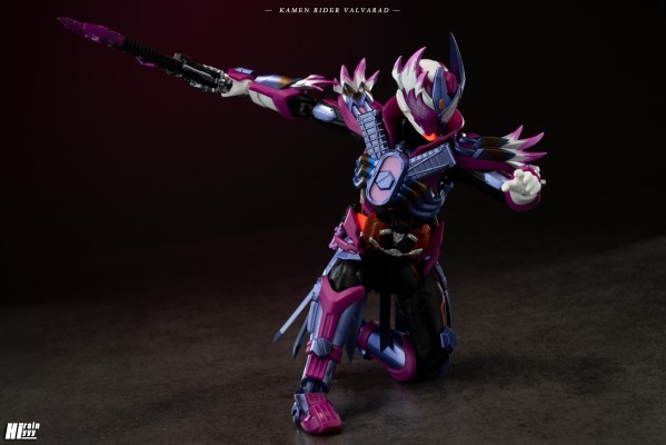 S.H.Figuarts 假面骑士瓦尔巴拉德