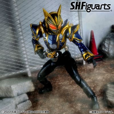 S.H.Figuarts 假面骑士娜猫 奇幻形态