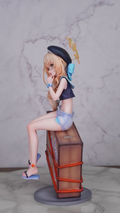 蔚蓝档案 笑脸教授 度假.ver