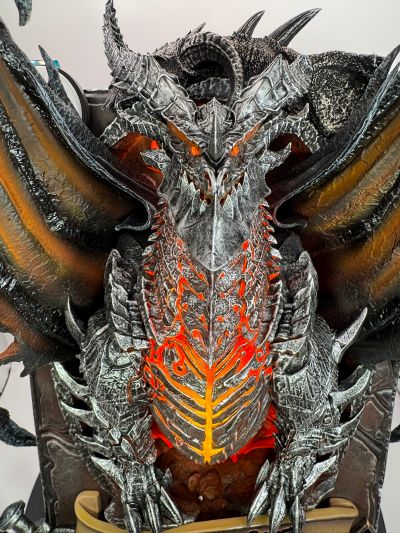 炉石传说 死亡之翼卡牌艺术雕像