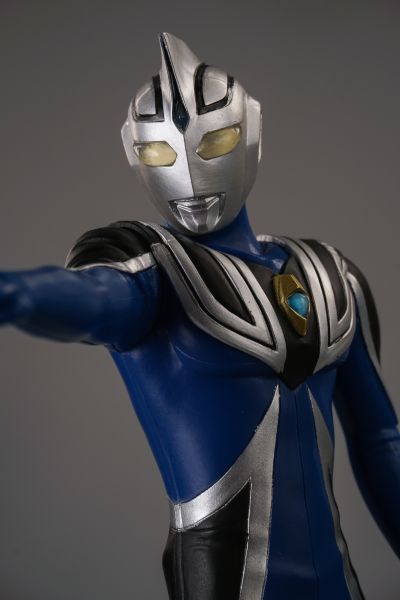 英雄勇像 盖亚奥特曼 阿古茹奥特曼 V1型 B款