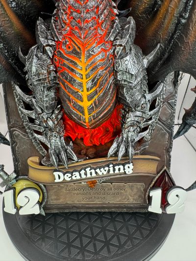 炉石传说 死亡之翼卡牌艺术雕像