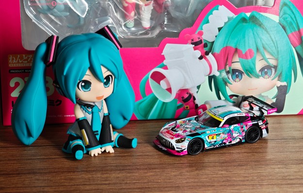 初音未来 GT企划 1/64 GOODSMILE 初音未来 AMG 2025 开幕战
